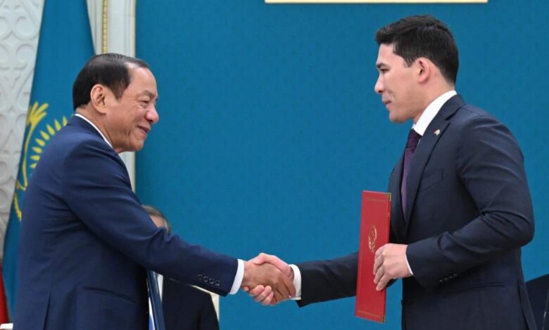 Спорт Министрі | Қазақстан мен Вьетнам спорт саласындағы ынтымақтастық туралы меморандумға қол қойды Спорт Министрі | Қазақстан мен Вьетнам спорт саласындағы ынтымақтастық туралы меморандумға қол қойды