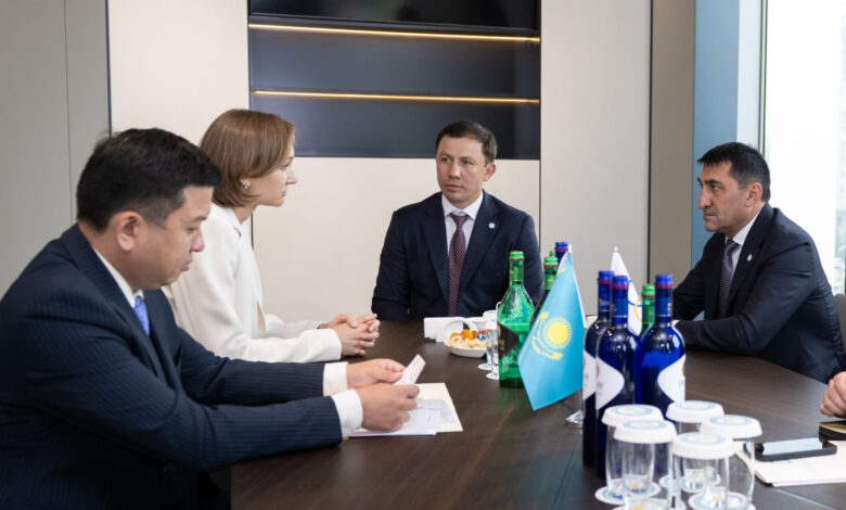 Спорт Министрі | Геннадий Головкин мен Ольга Рыпакова жеңіл атлетиканы дамыту жолдарын талқылады Спорт Министрі | Геннадий Головкин мен Ольга Рыпакова жеңіл атлетиканы дамыту жолдарын талқылады