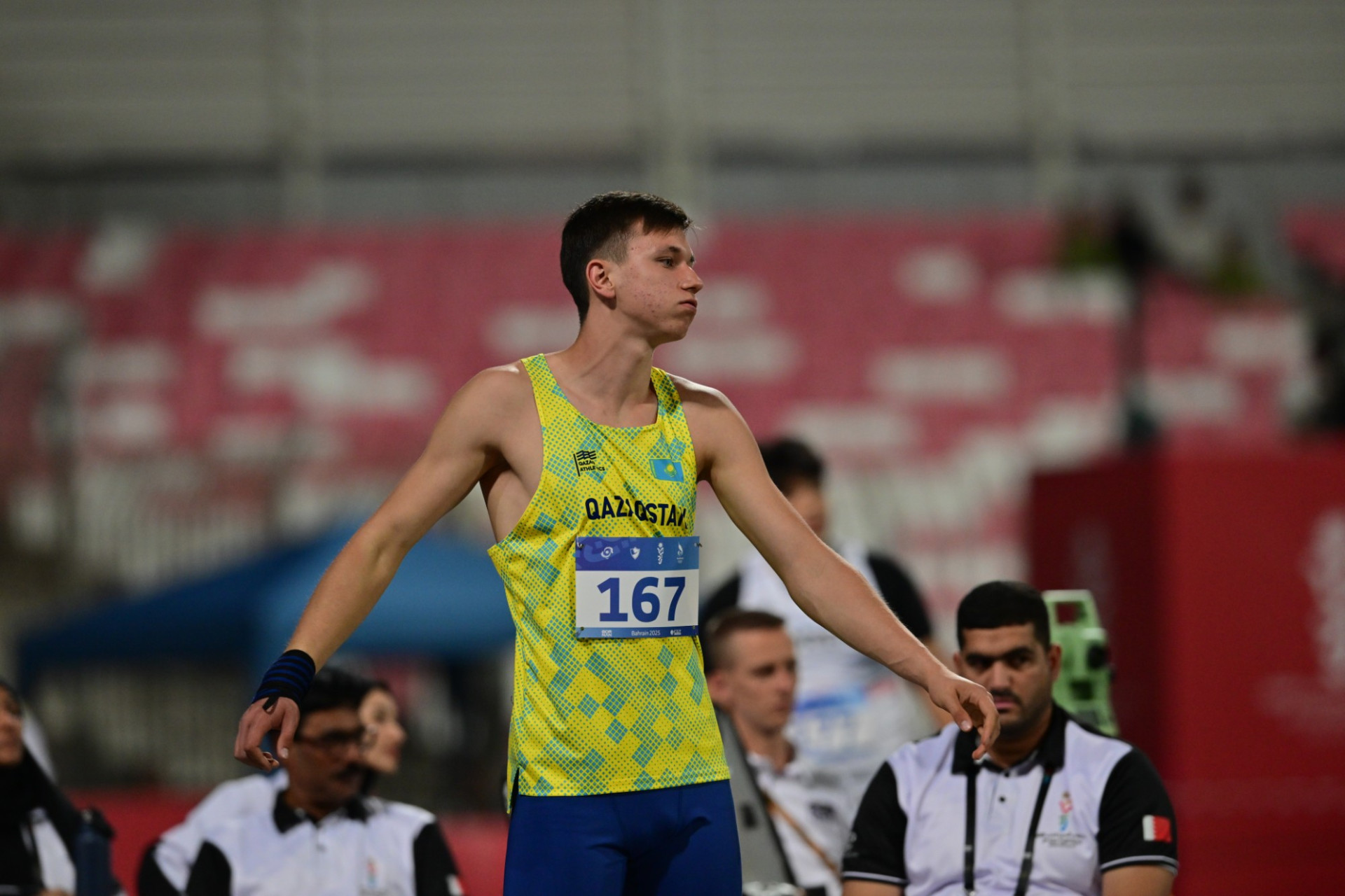 Желіде секс туралы әңгімелер тыңдаңыз