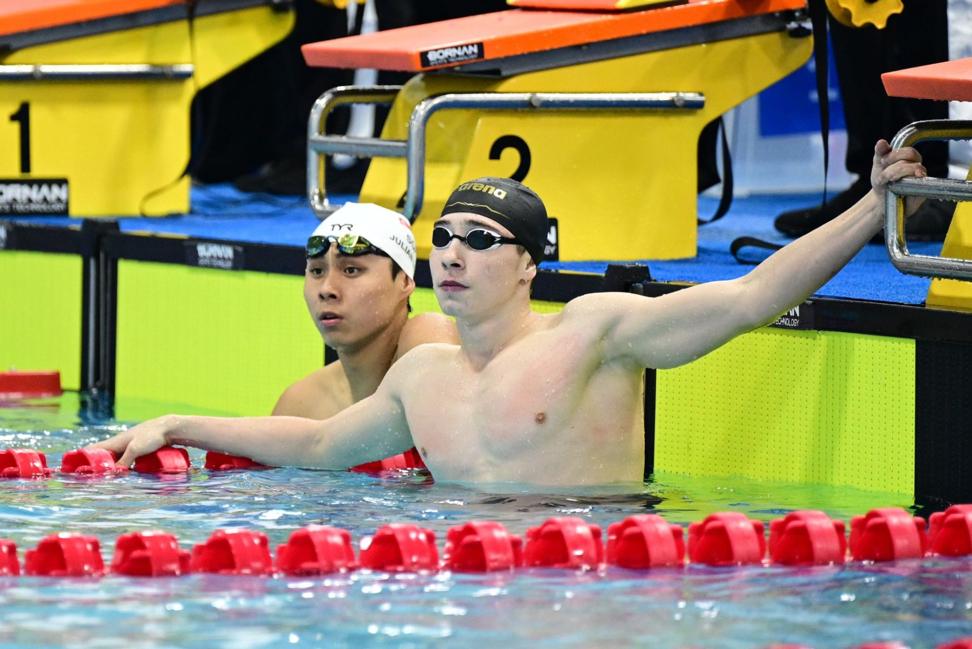 Көзді жұмып сору